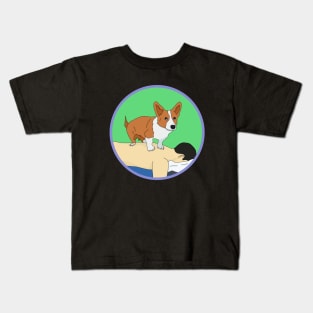 Cute Corgi giving back massage Kids T-Shirt